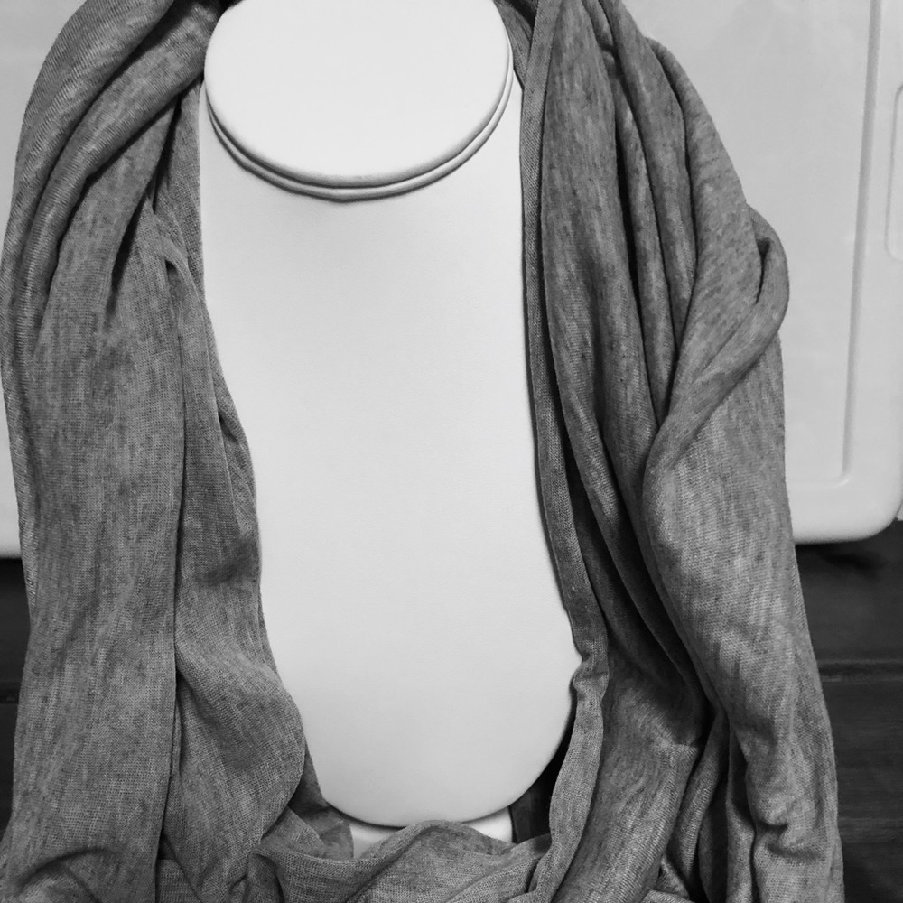 Infinite Scarf NWT - Picture 3 of 3